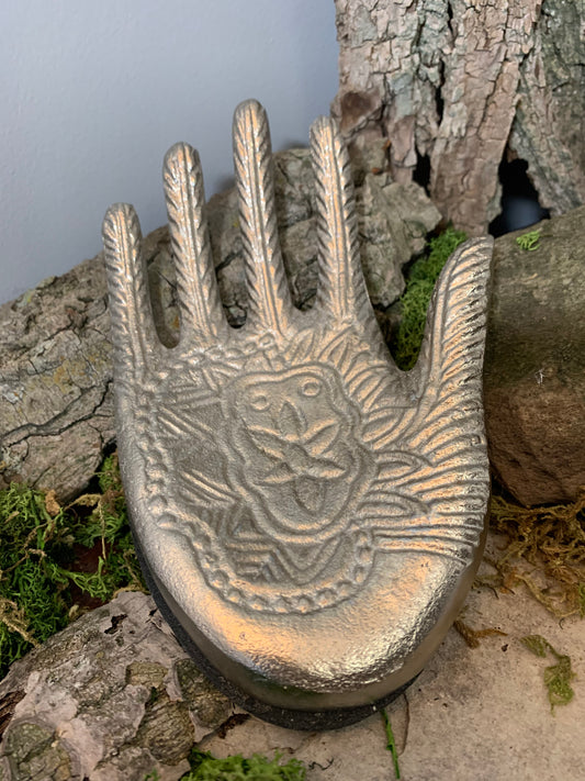 Silver Metal Embossed Hand Decor 5"x7.5"
